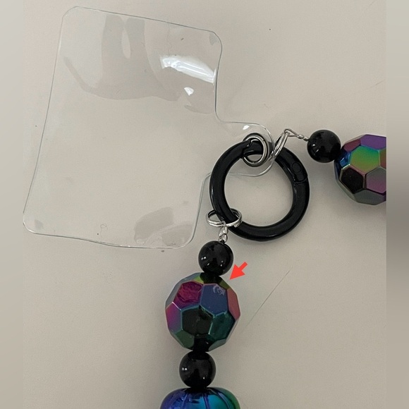 Iridescent Purple & Green Heart Large Beaded Charm Phone Accessory Wristlet - Picture 10 of 12